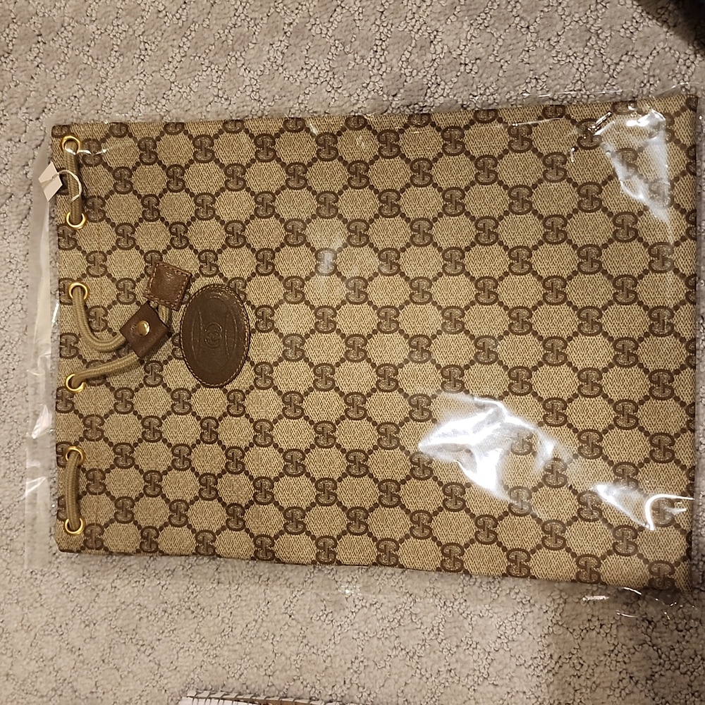 Gucci Pouch